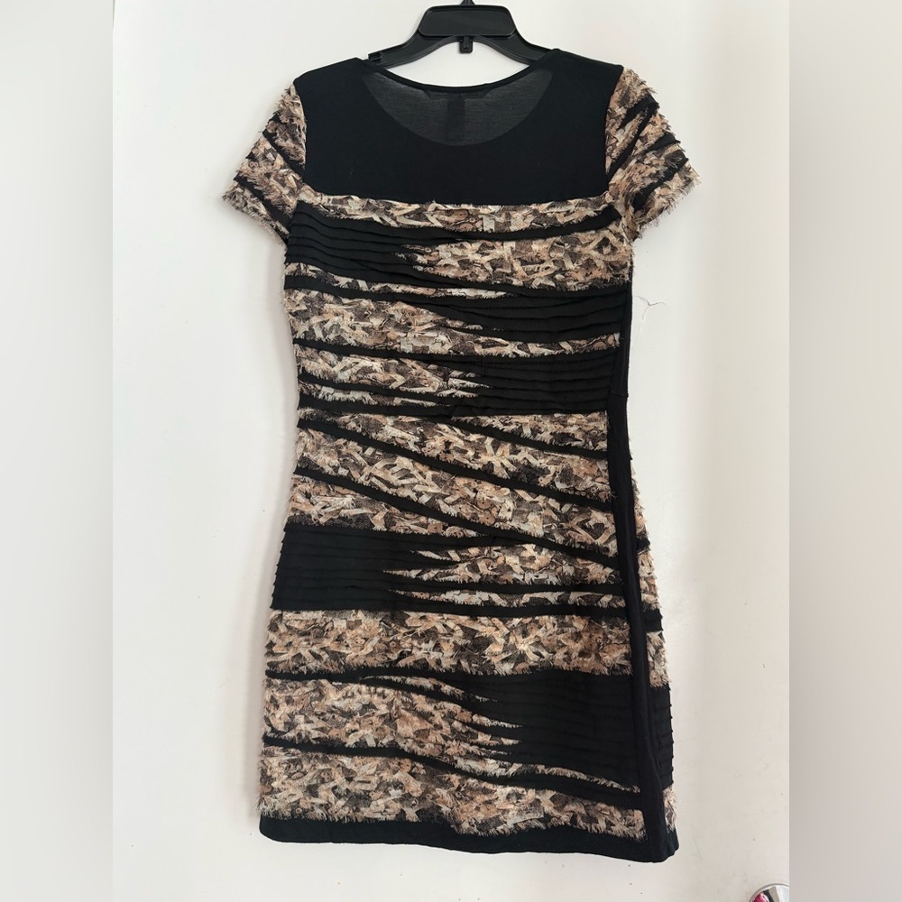 DIANE VON FURSTENBERG DVF Noelle Mini Dress size M Black Tan Fray Hem - Picture 3 of 4